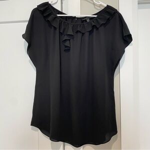 Banana Republic | Black Ruffle Boatneck Short Sleeve Blouse 🖤